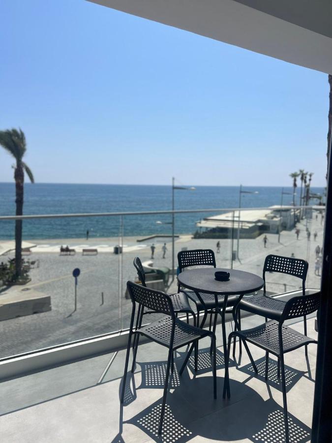 Sea La Vie #2 - Luxury Seaview Apartment Paphos Esterno foto