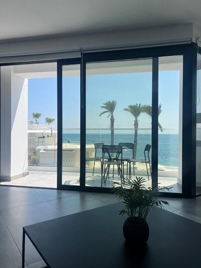 Sea La Vie #2 - Luxury Seaview Apartment Paphos Esterno foto