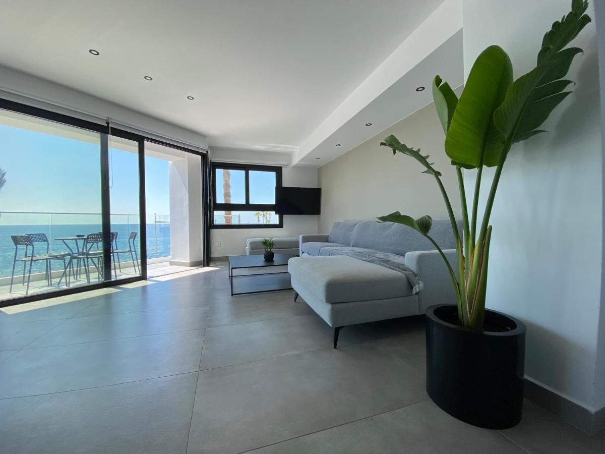 Sea La Vie #2 - Luxury Seaview Apartment Paphos Esterno foto